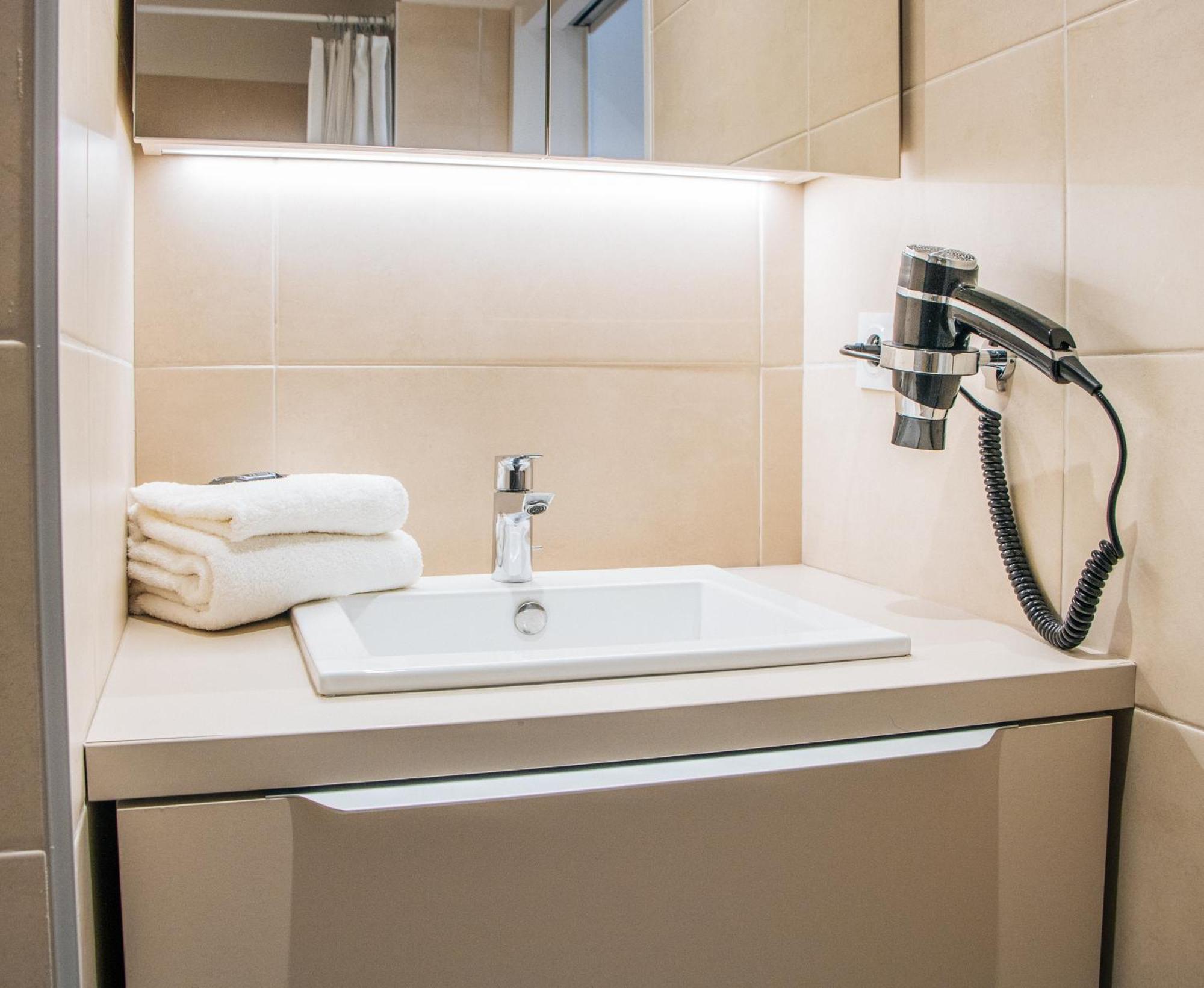 Twenty Business Flats Lille - Bayardアパートホテル エクステリア 写真